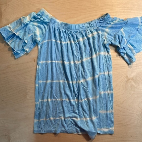 Simply Southern Blouse size Medium (BR) - Picture 12 of 13